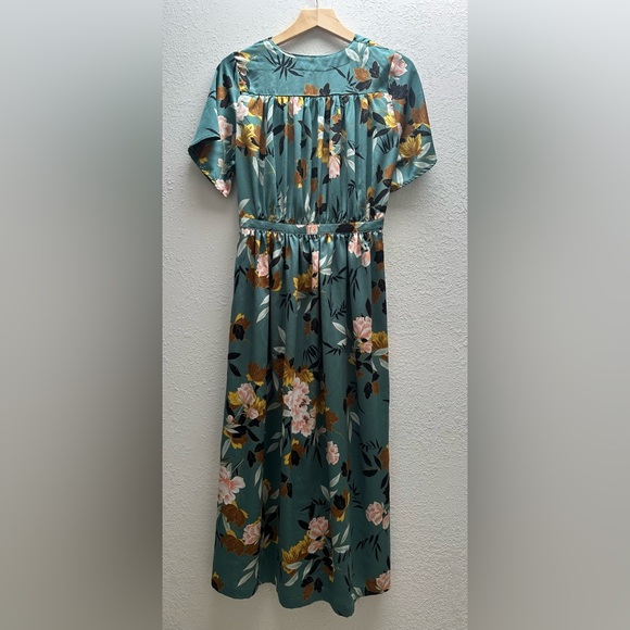 Floral Maxi Wrap Dress - Picture 3 of 6